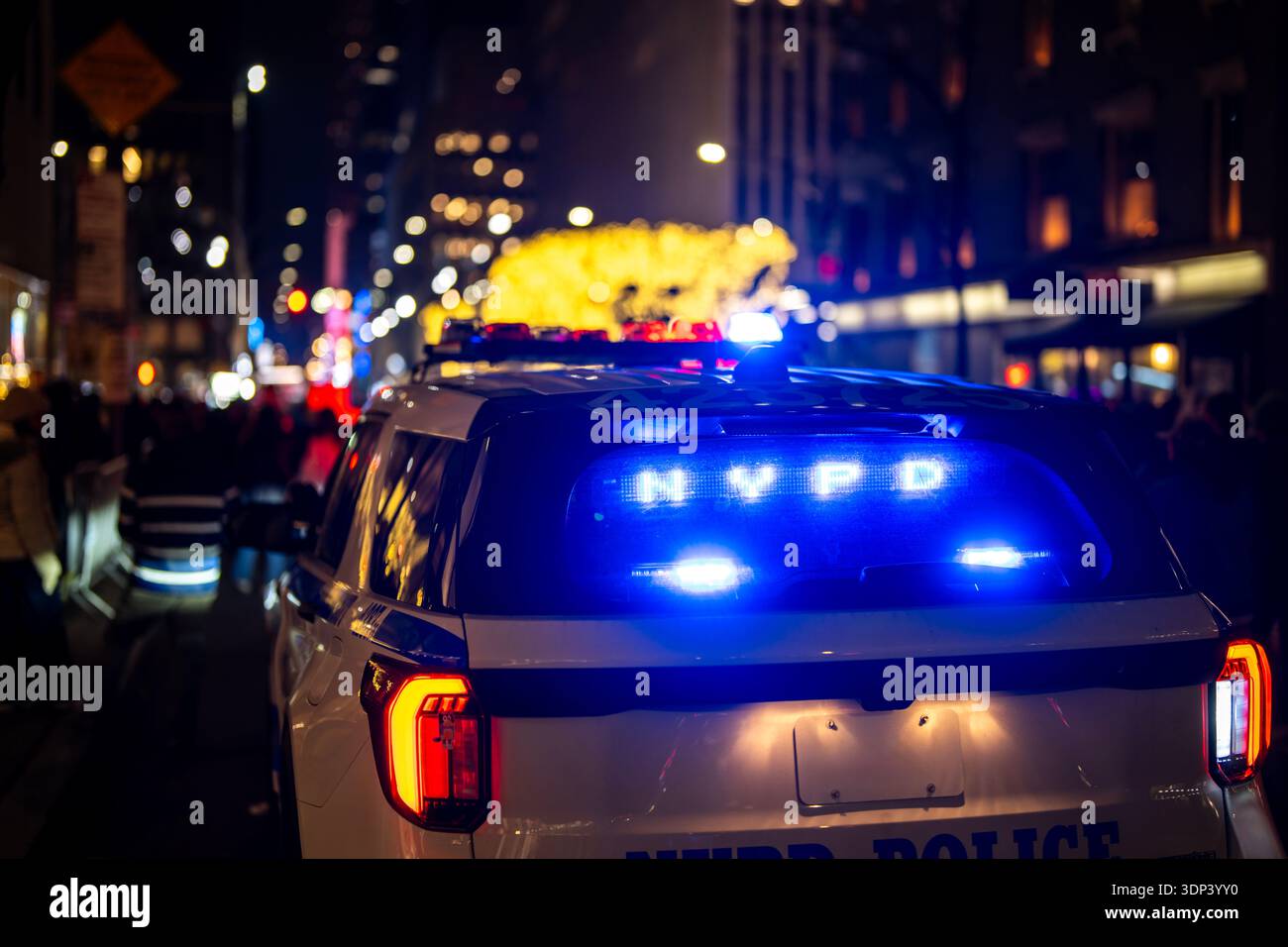 Nypd police car flashing lights hi-res stock photography and images - Alamy