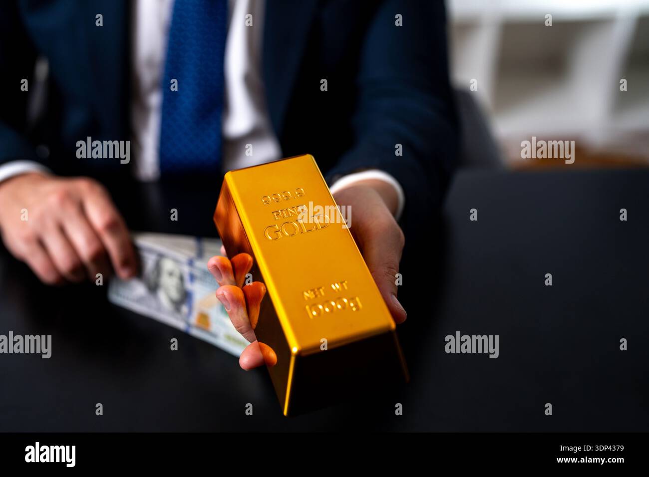 Gold bullion hi-res stock photography and images - Page 66 - Alamy