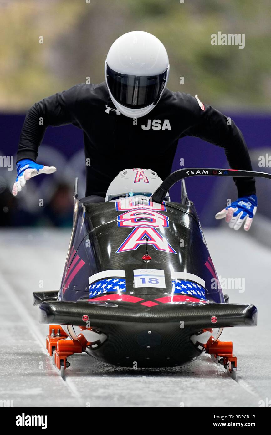 United States' Frankie del Duca, front, starts for a two man bobsled ...