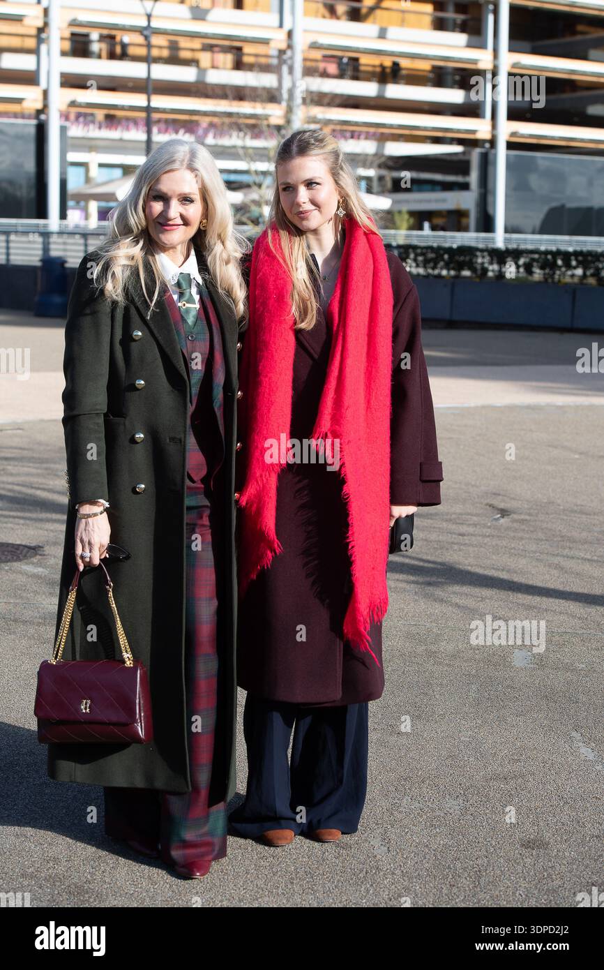 Ascot races photos hi-res stock photography and images - Alamy