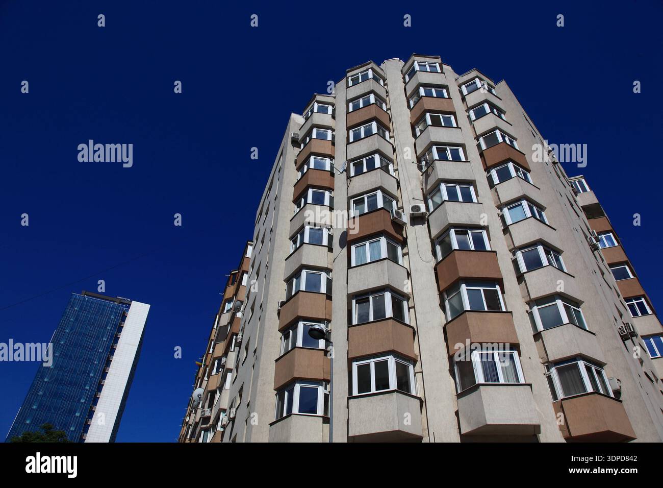 Rumänien, Hauptstadt Bukarest, Bucuresti, Hochhaus in der Innenstadt, Wohnungen und Büros Stock Photo