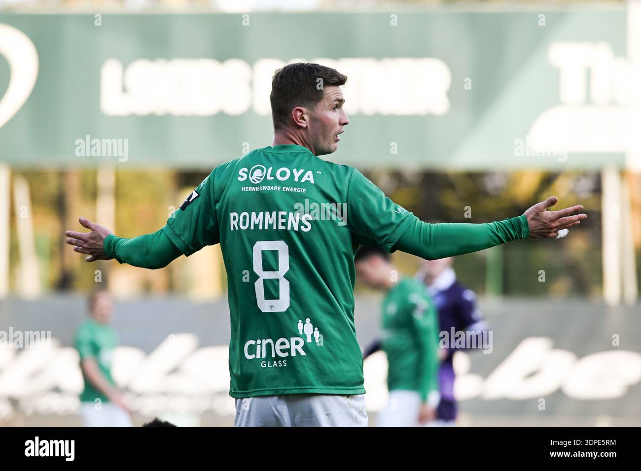 Lommel's Nicolas Rommens looks dejected during a soccer game between ...