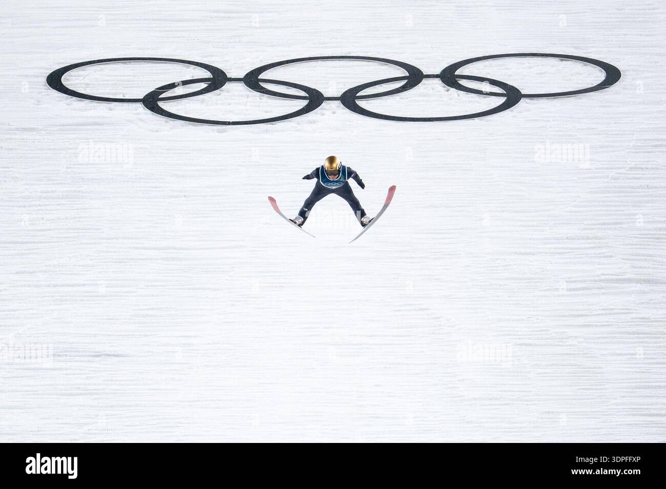 Milano Ringen WELLINGER Andreas (Deutschland) beim Sprung vor den olympischen Ringen ...