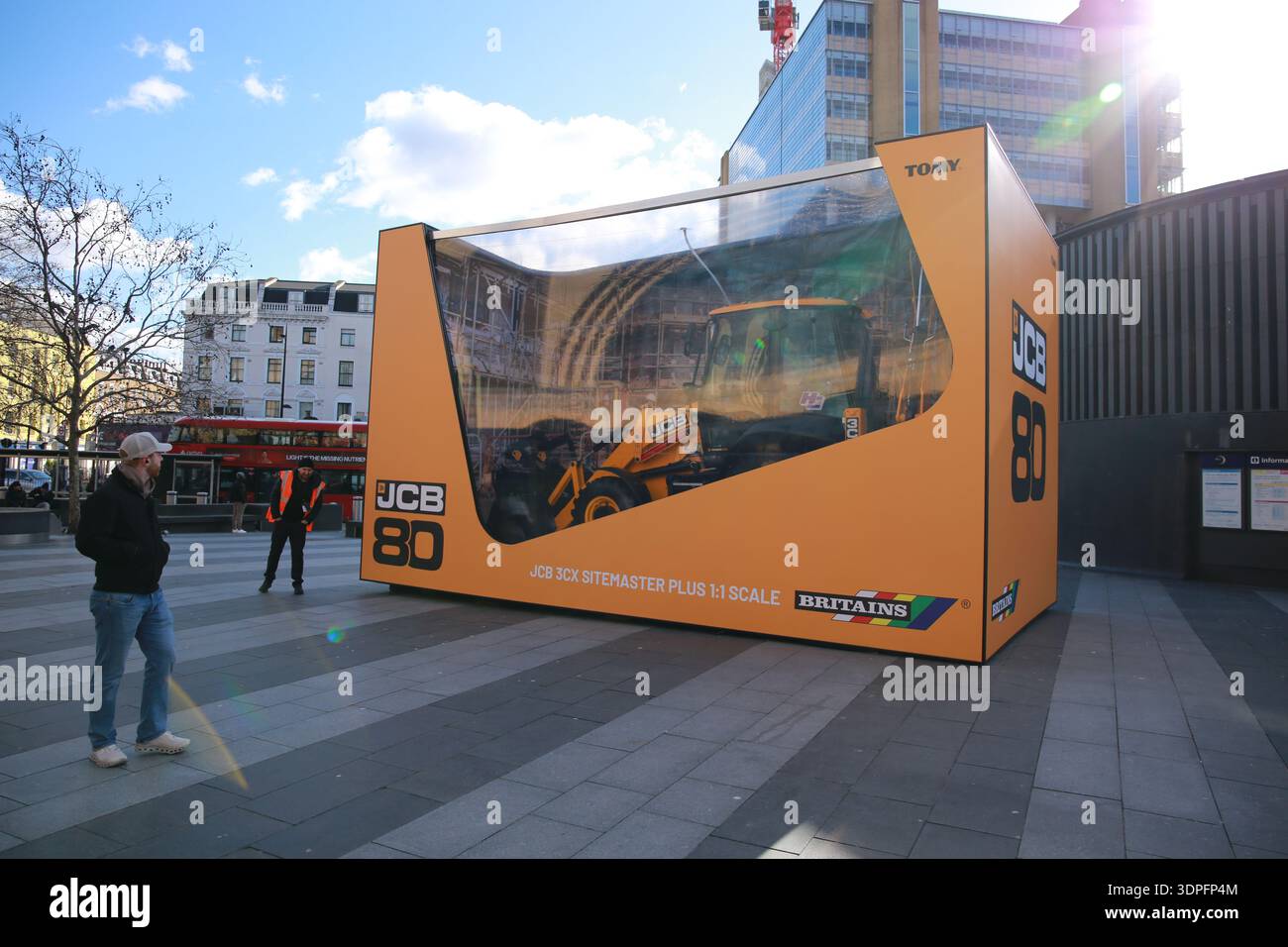 Scale vehicle exhibit hi-res stock photography and images - Alamy