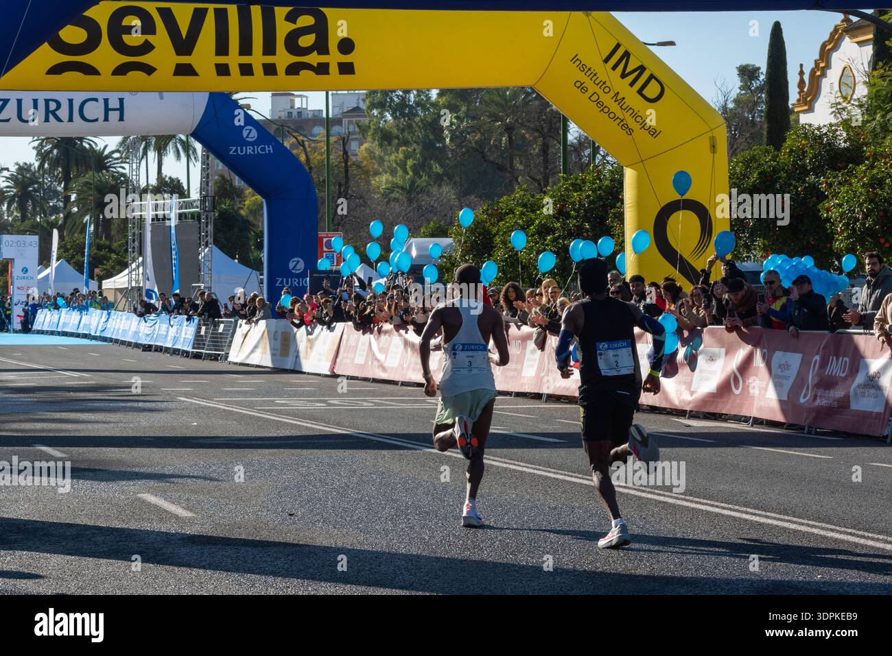 seville-spain-15th-feb-2026-scenes-from-the-zurich-seville-marathon