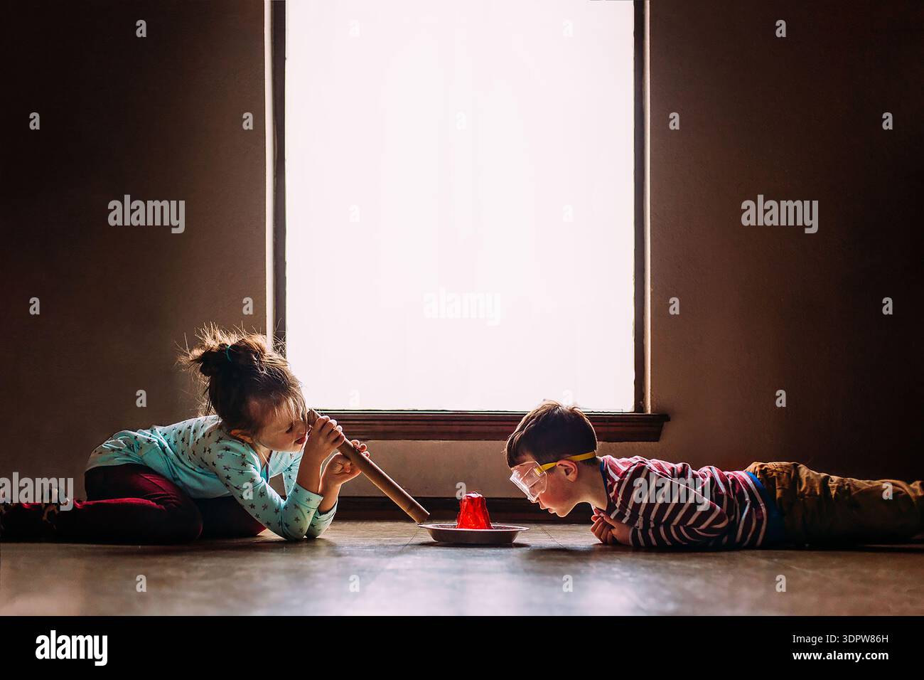 Observing Time Science Two children observing science hi-res stock photography and images - Alamy
