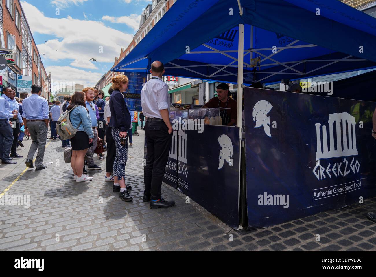 Strutton Ground London - 07 05 2022: Greek street food kiosk in Strutton Ground Stock ...