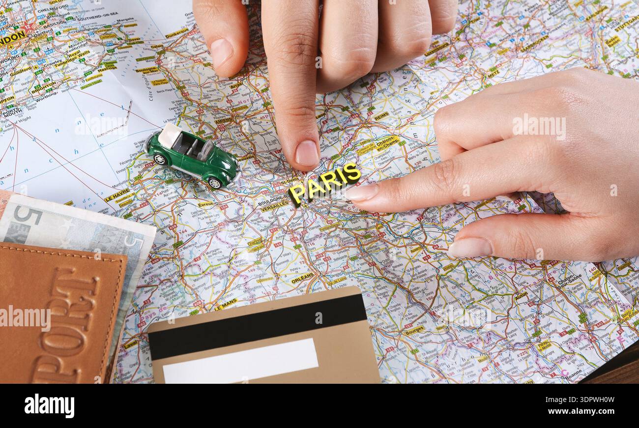 Couple planning trip france hi-res stock photography and images - Alamy