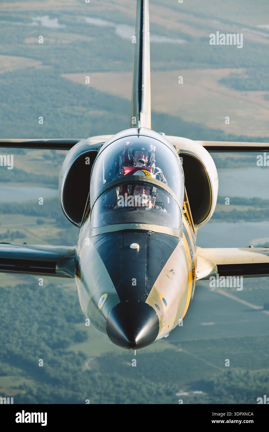 Close-up air-to-air image of Aero L-39C Albatros N5683D, serial 931529 ...
