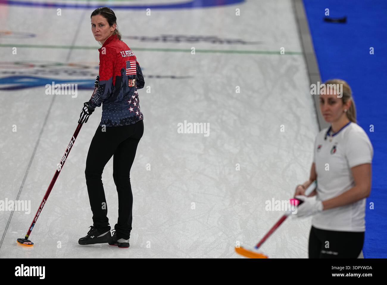 United States' Tara Peterson and Italy's Elena Mathis compete during ...