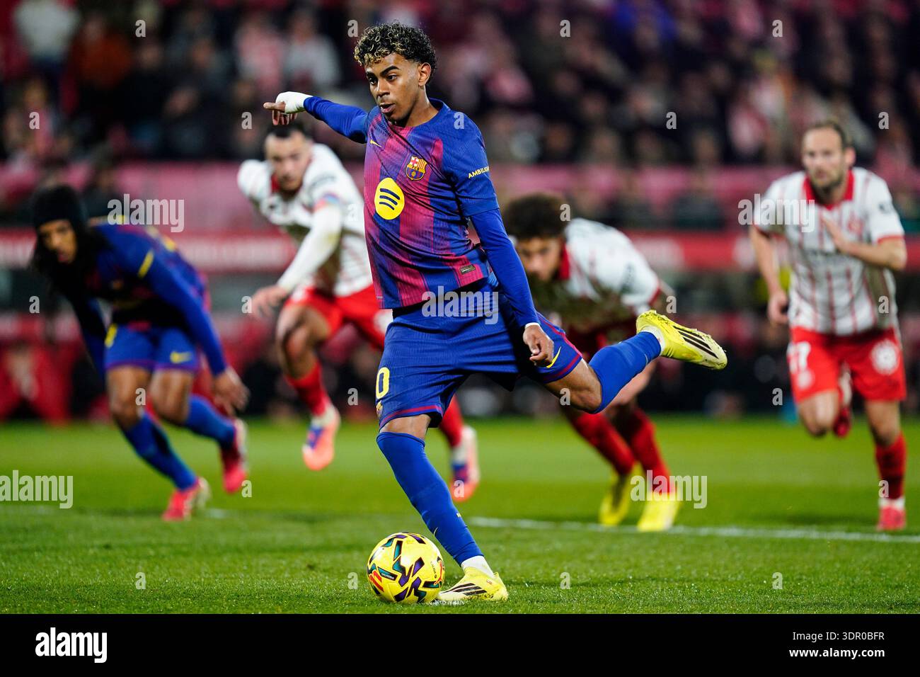 lamine-yamal-of-fc-barcelona-during-the-la-liga-match-2025-2026