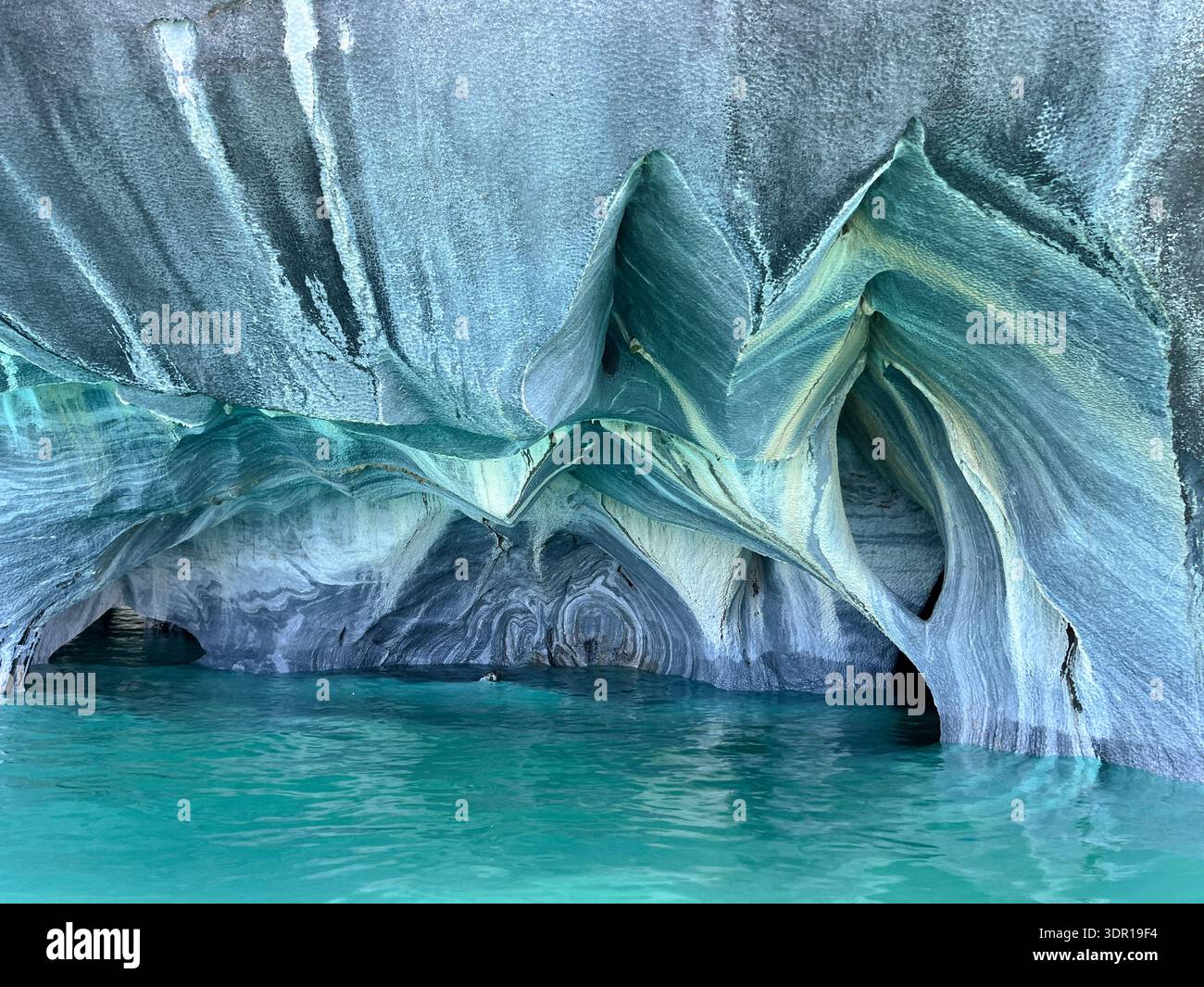 Vibrant cave mineral formations hi-res stock photography and images - Alamy
