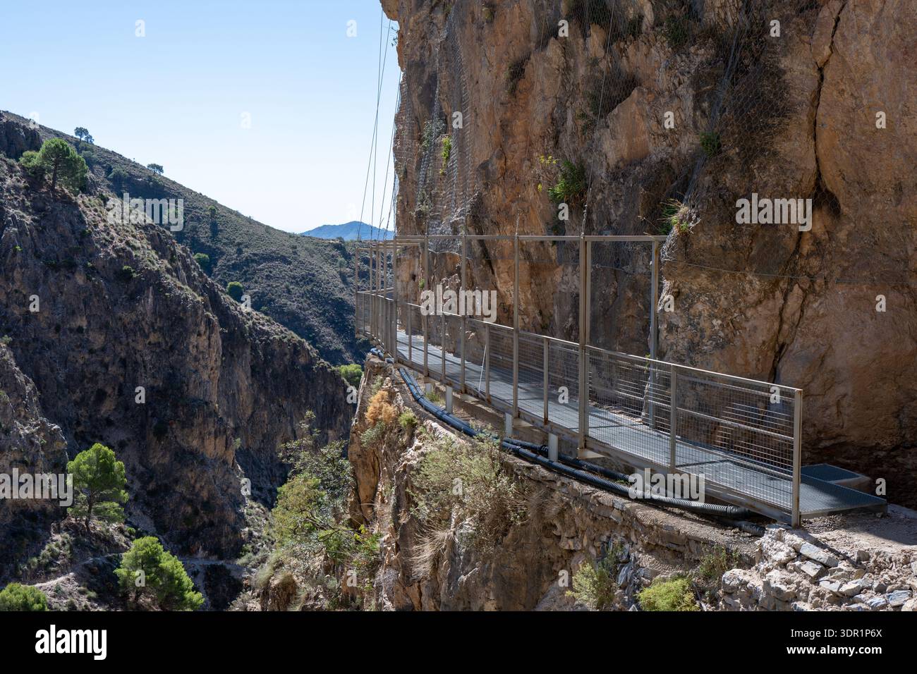 Fixed platform hi-res stock photography and images - Alamy