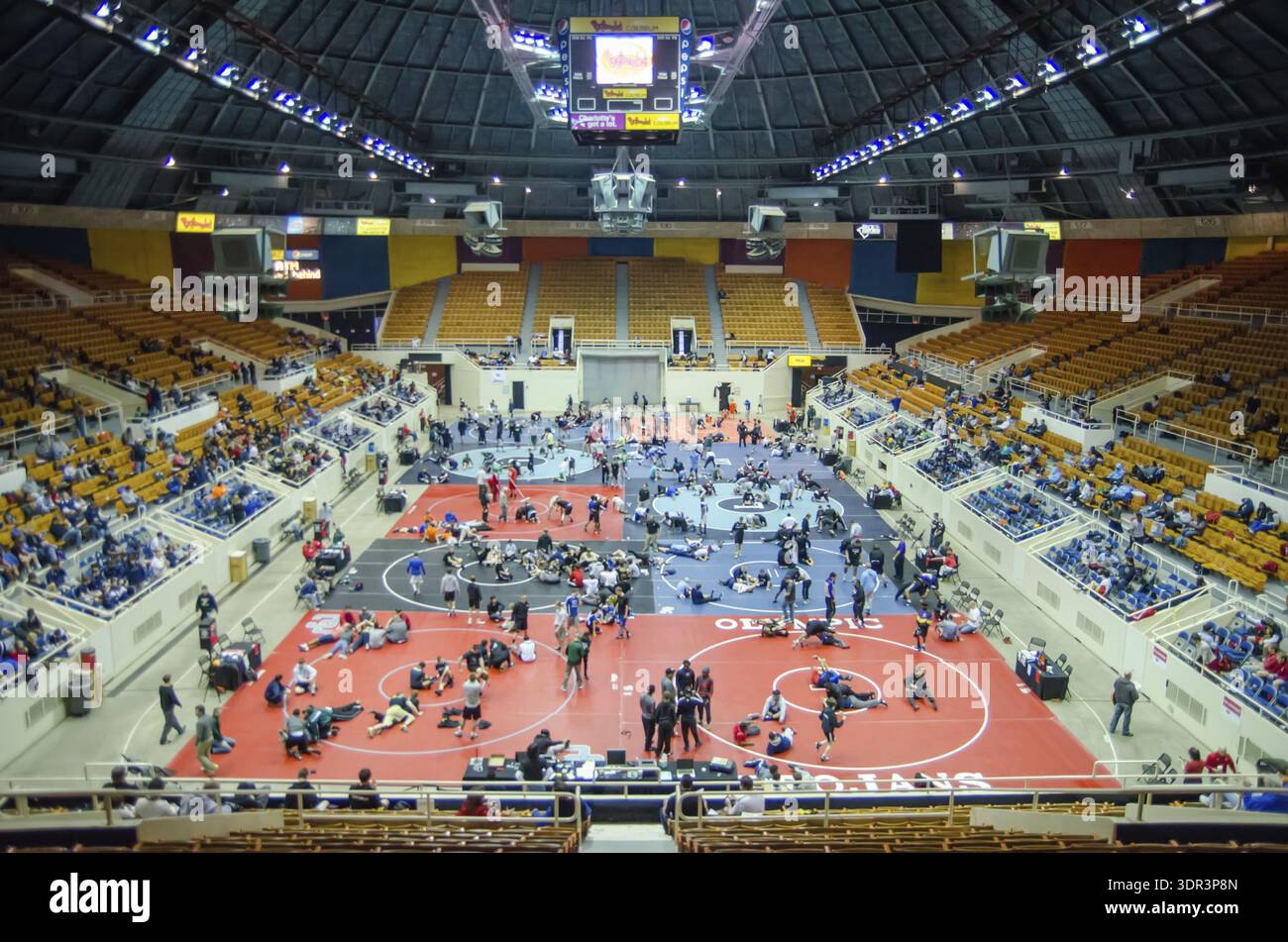 General view of an enclosed arena stadium with asport event Stock Photo ...