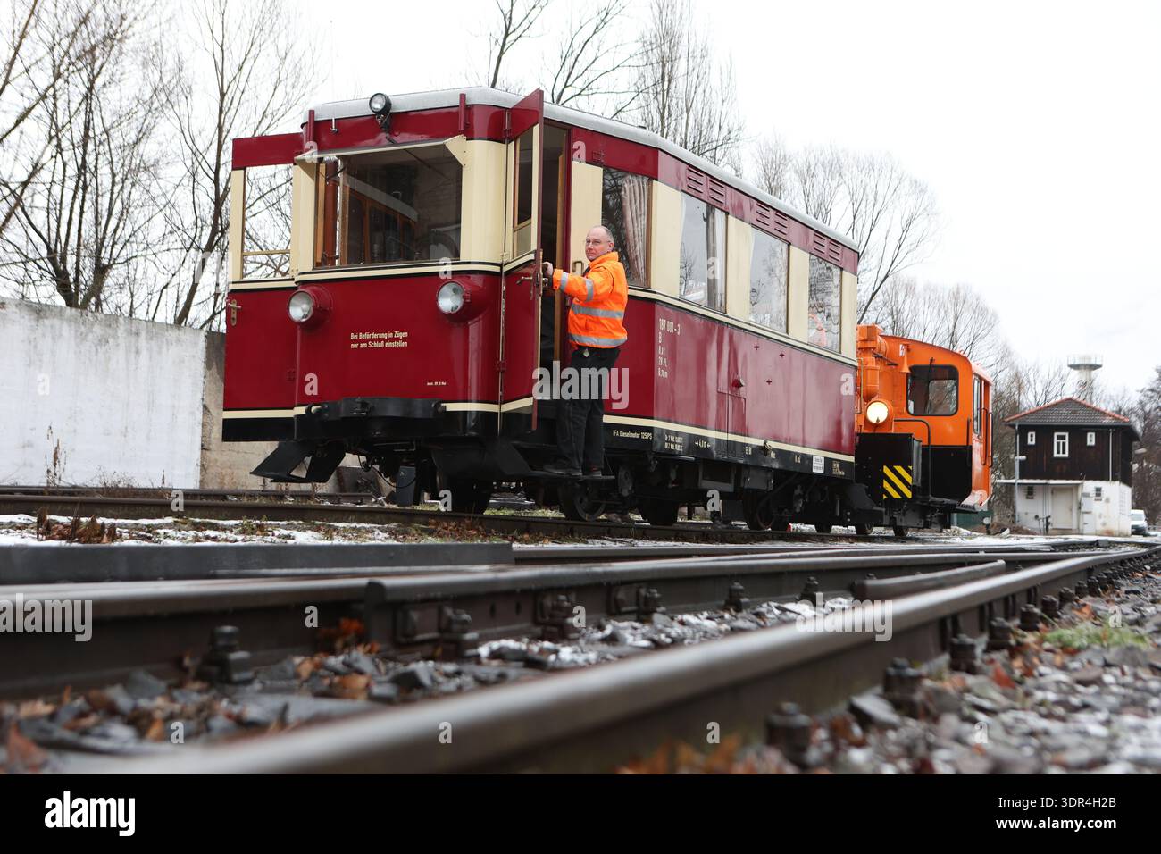 17 February 2026, Saxony-Anhalt, Wernigerode: HSB employee Andreas ...