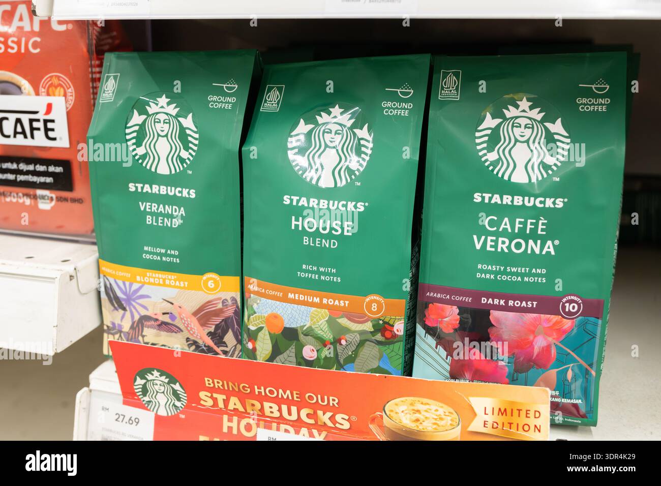 Starbucks coffee bags hi-res stock photography and images - Alamy