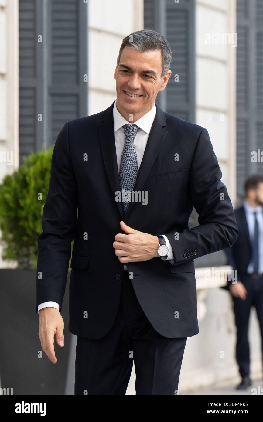 Prime Minister Pedro Sanchez Attends The Our Longest Constitution prime-minister-pedro-sanchez-attends-the-our-longest-constitution
