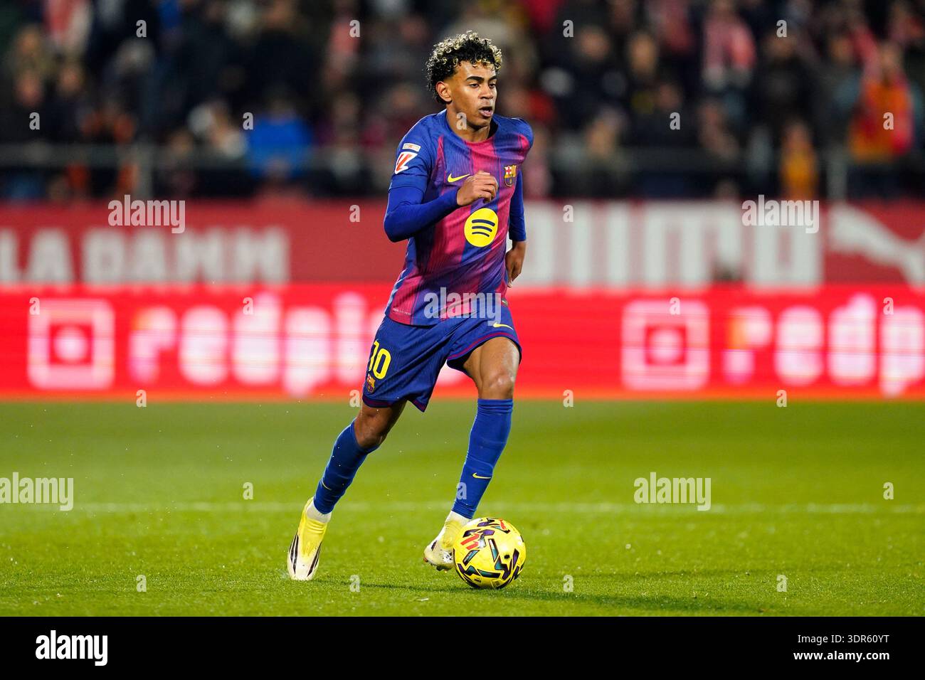 girona-spain-16th-feb-2026-lamine-yamal-of-fc-barcelona-during-the