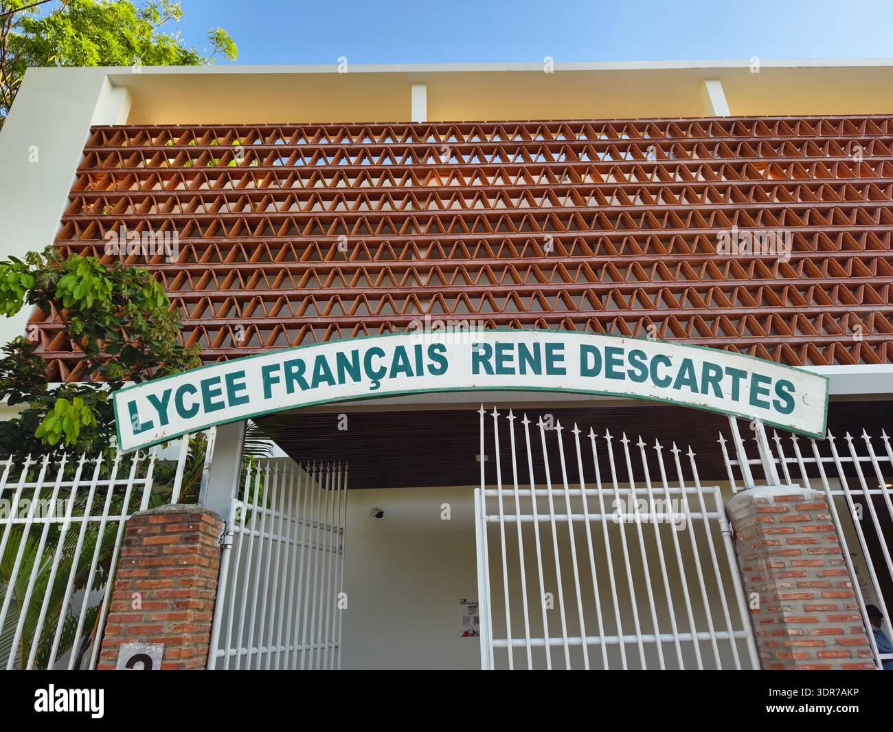 Lycée Français René Descartes de Phnom Penh, a French school