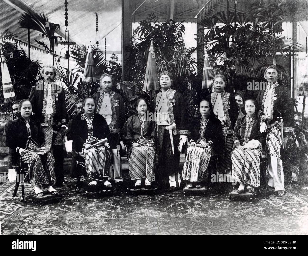 Java Portrait Images Cultural practices of elite families in early 20th century java hi-res ...