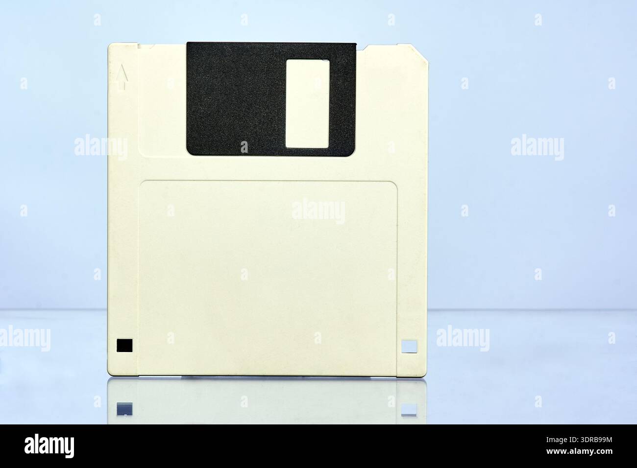 Removable computer disk hi-res stock photography and images - Alamy