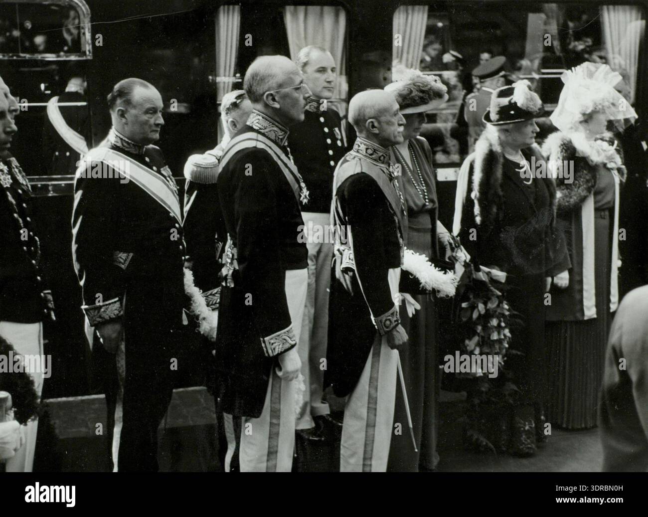 Minister Patijn is photographed on the platform at Brussels station ...