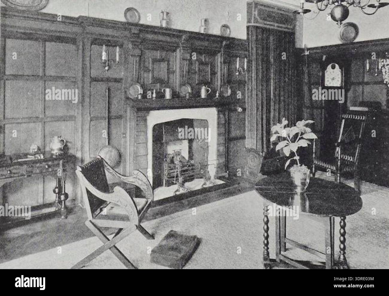 Oak panelled room hi-res stock photography and images - Alamy