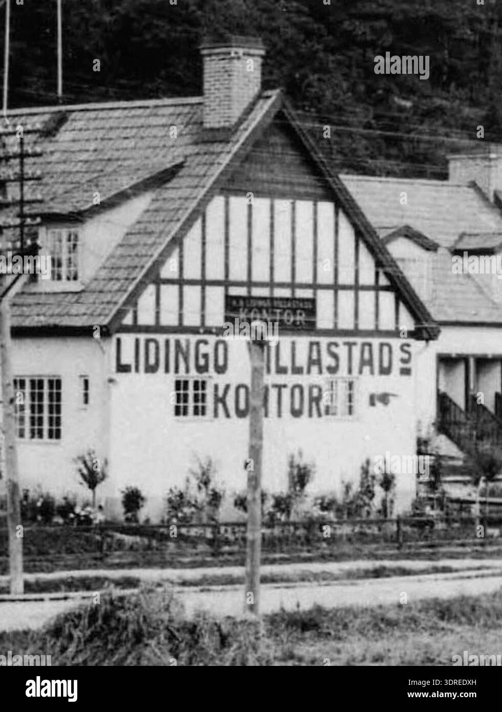 Photograph of Canadahusen, Lidingö, Sweden, 1909. The image shows ...