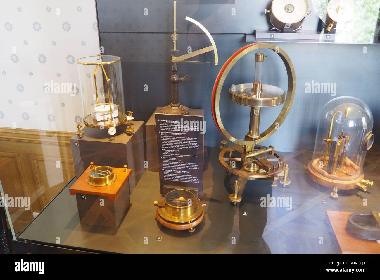 Circular Spring Galvanometer The Sine galvanometer MHS 235 is an early scientific instrument used ...