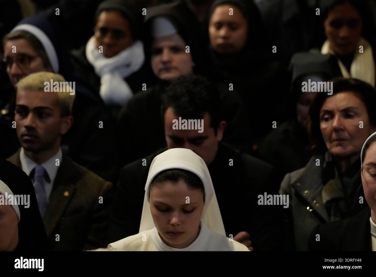 Faithful follow Pope Leo XIV presiding over Ash Wednesday Mass, marking ...