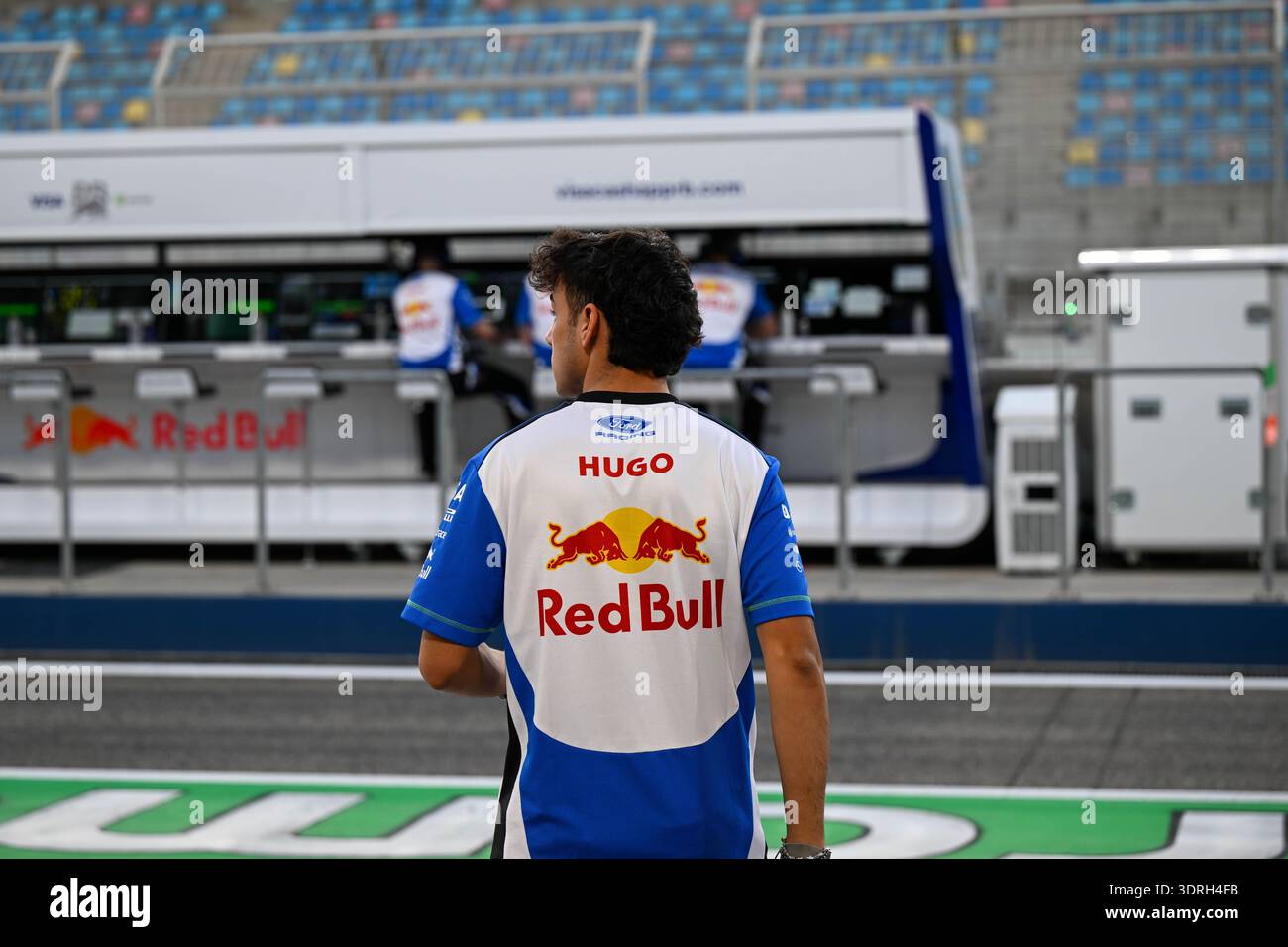 Vcarb Bahrain Testing Bahrain, Sakhir, 18th February 2026, Arvid Lindblad, Racing Bulls VCARB ...