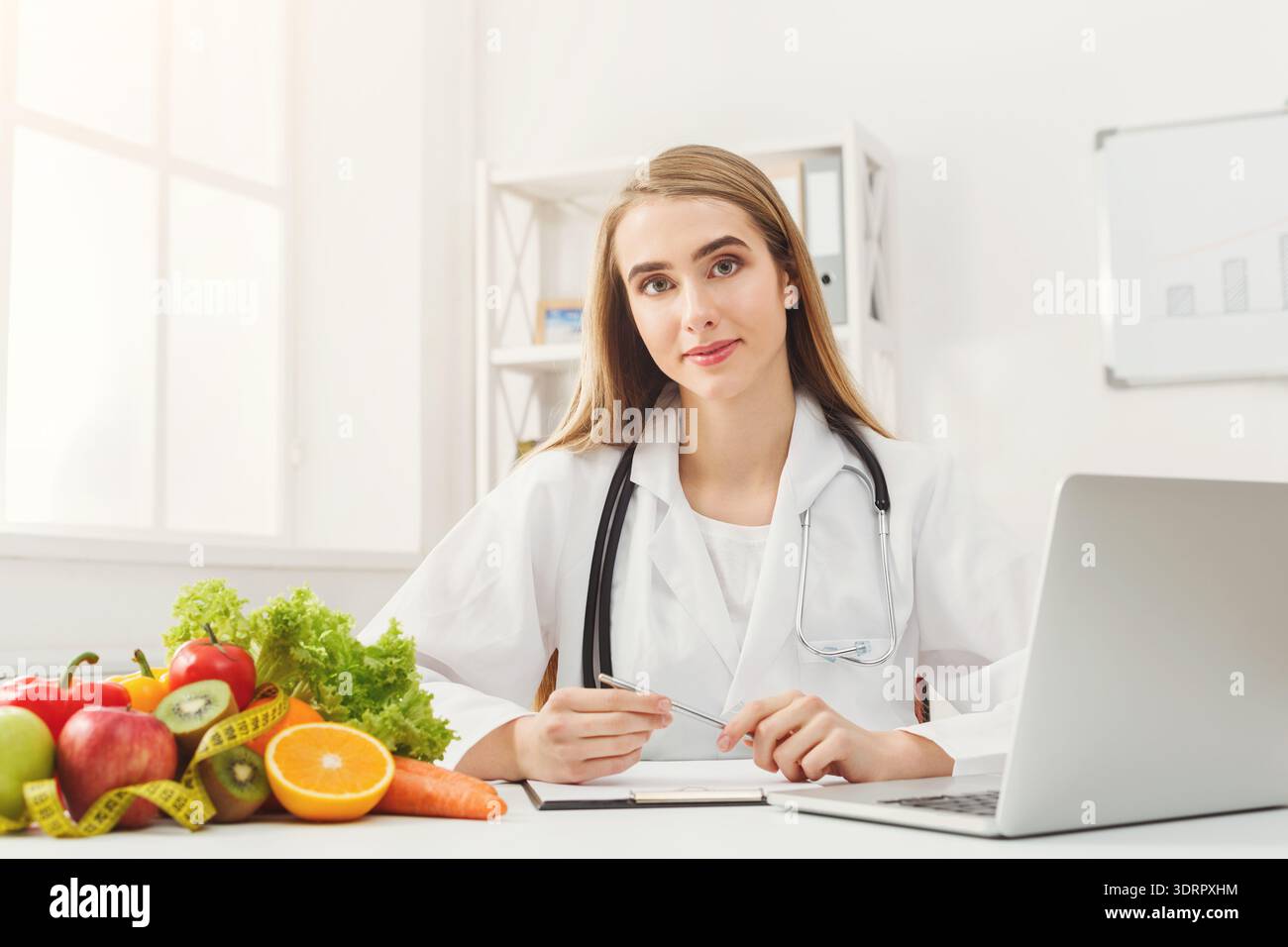 Nutritionist Provides Guidance on Healthy Eating Habits in a Bright ...