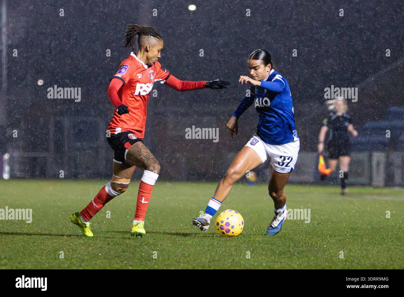 Ava Baker (32 Ipswich Town) and Elisha N'Dow (5 Charlton Athletic) in ...