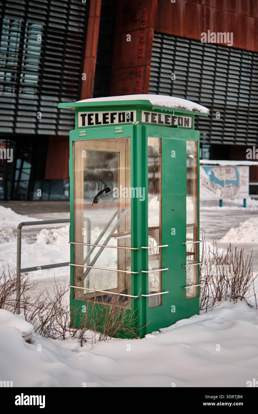 1960s phone booth hi-res stock photography and images - Alamy