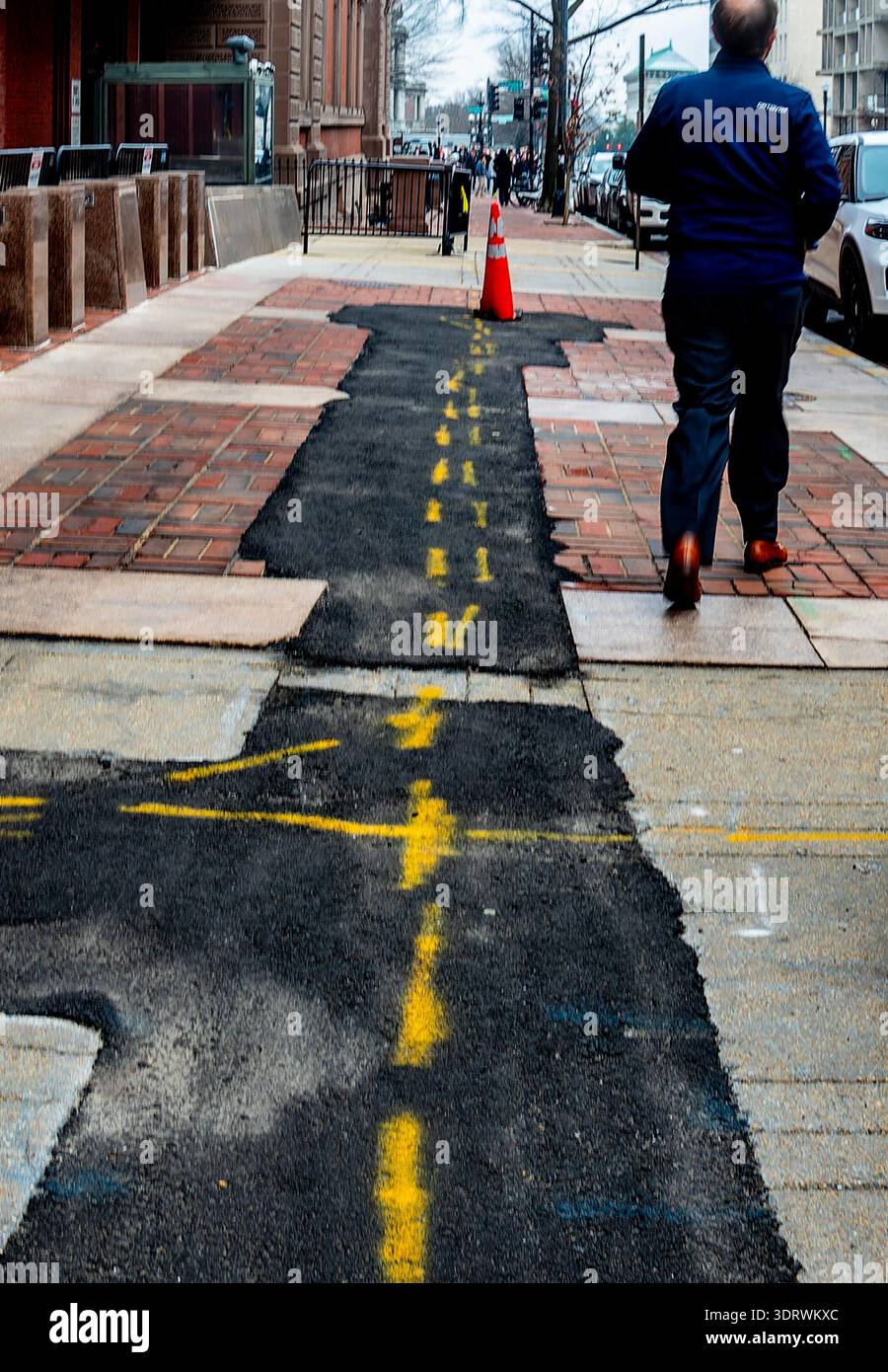 Construction scene in urban city hi-res stock photography and images ...