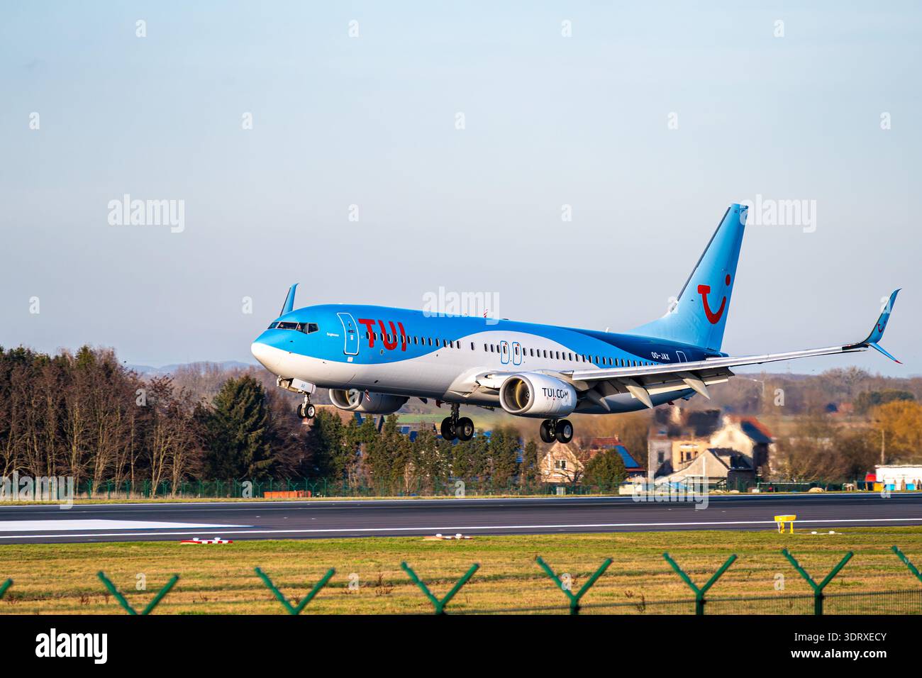 Final Tui Brussels, Belgium - February 08, 2026: TUI Boeing 737-800 moments ...