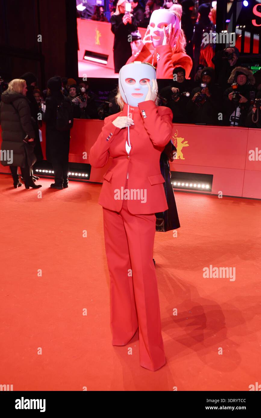 Red Ruland Roter Teppich zur Premiere von The Testament of Ann Lee Tina Ruland ...