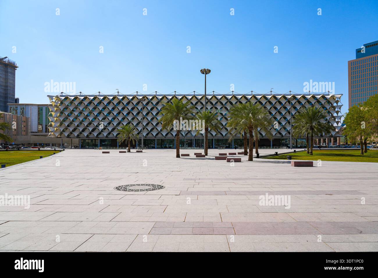Saudi Library Modern architectural facade of the King Fahad National Library in ...