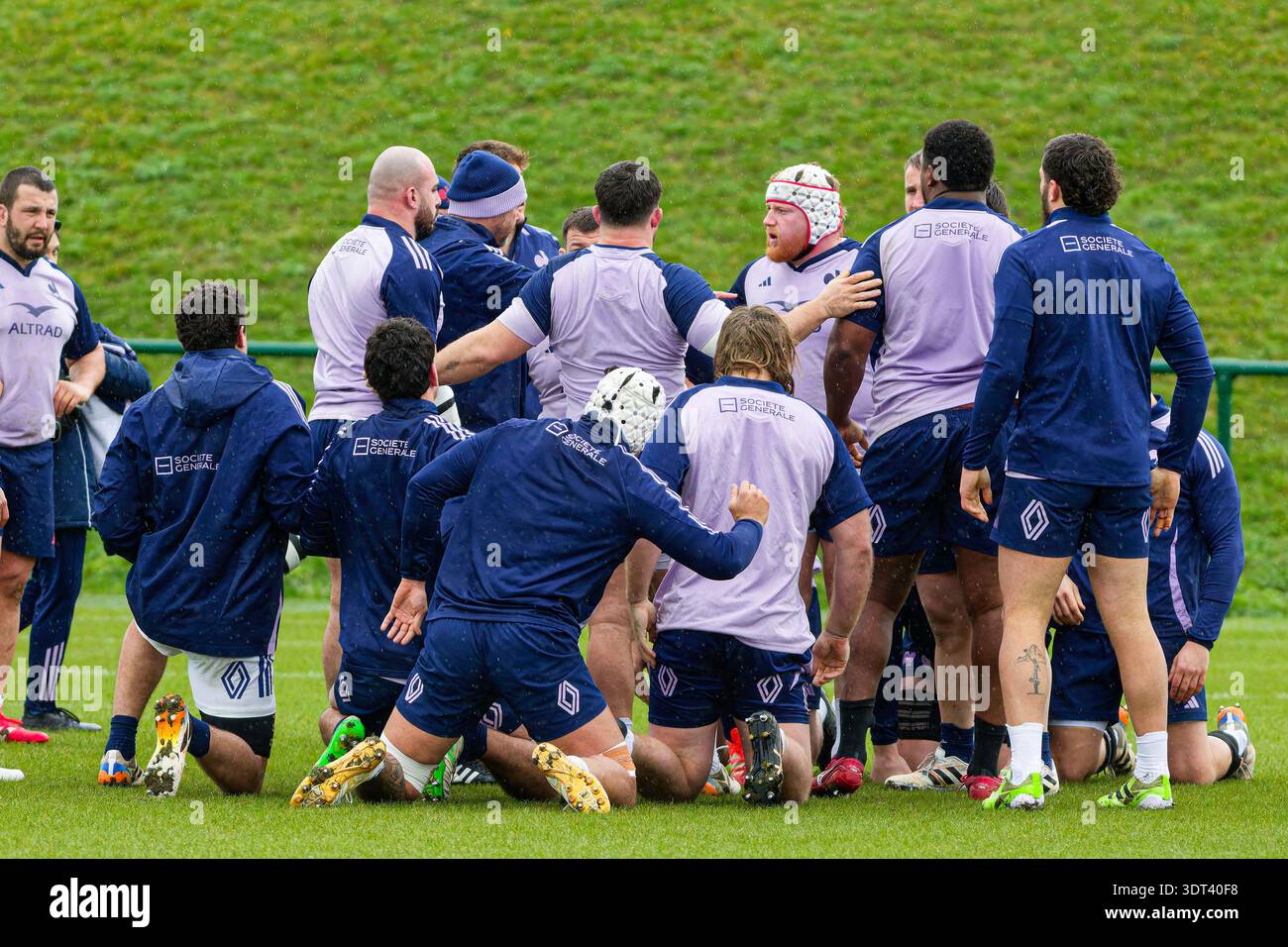 Players of the France national rugby team take part in a training ...