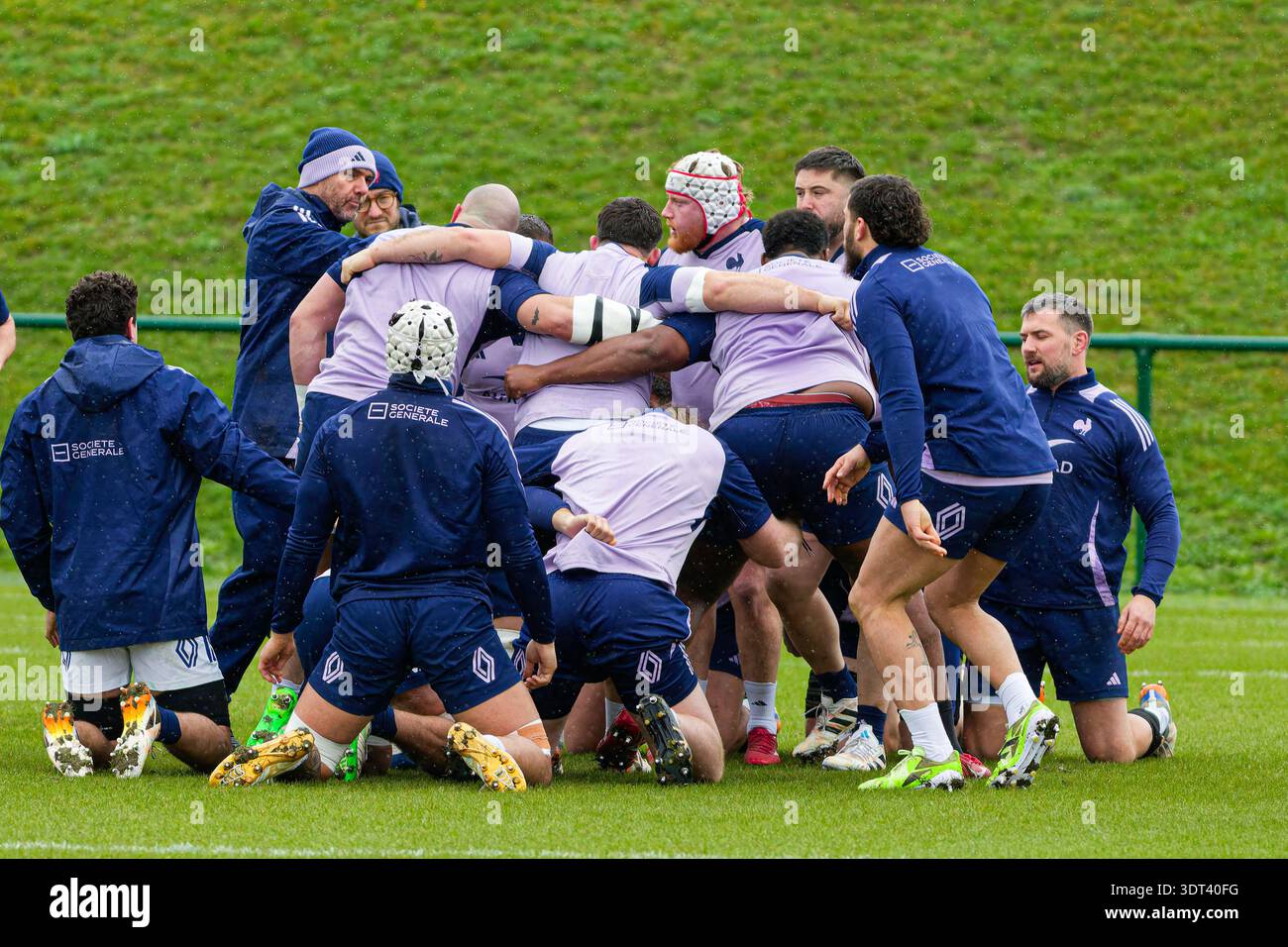Players of the France national rugby team take part in a training ...