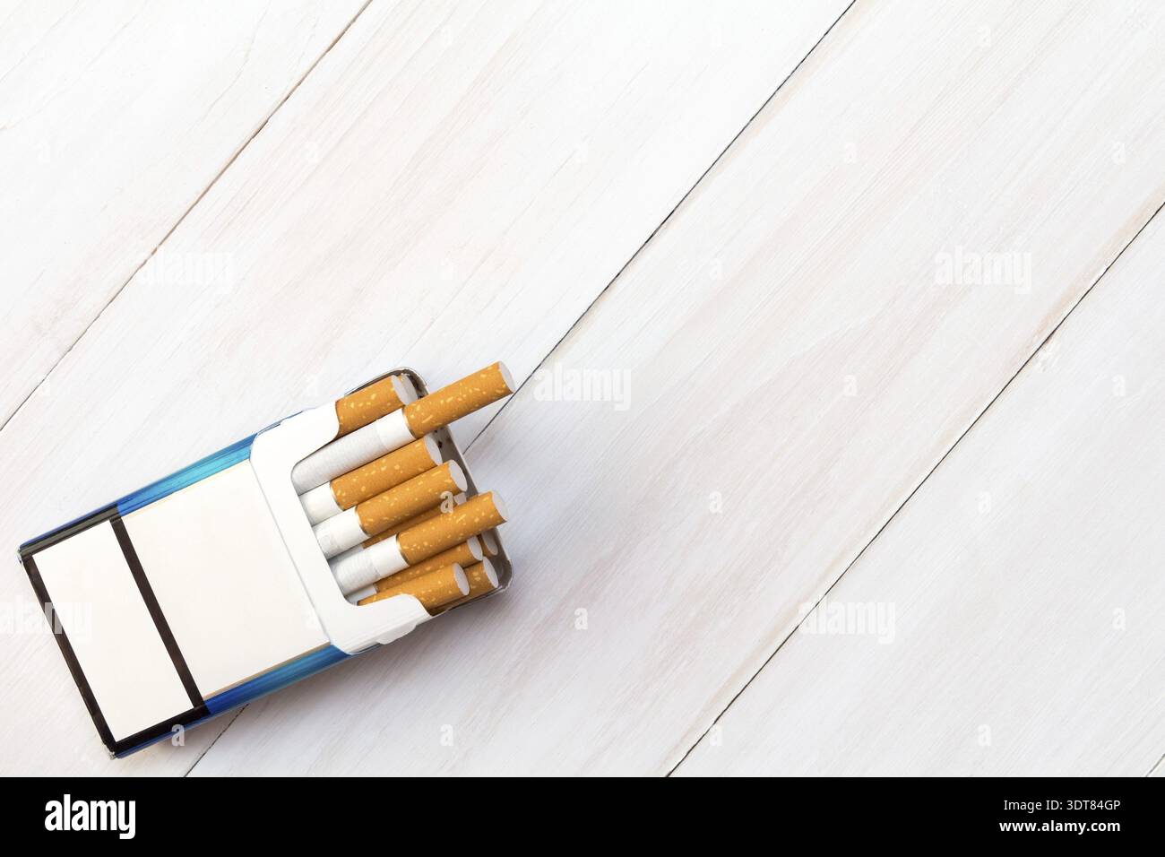 joseph angel empty pack of cigarettes Empty packs of cigarettes hi-res stock photography and images