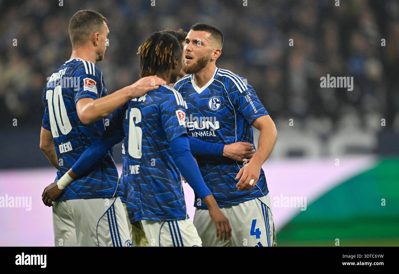 Edin Dzeko Schalke Bundesliga 2026 celebration A Rare Feat of Longevity