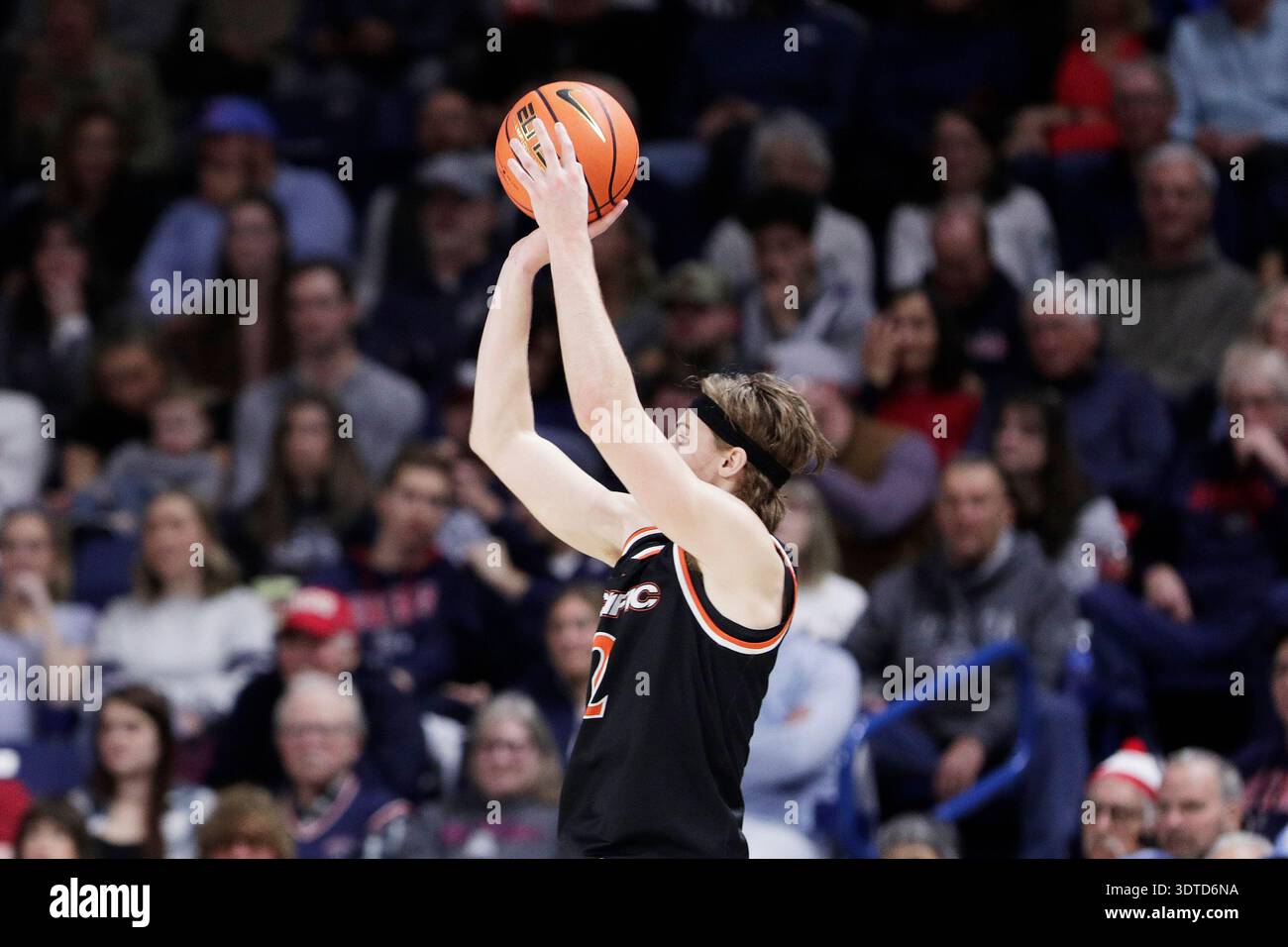 Elias Ralph Pacific forward Elias Ralph (2) shoots during the first half of an NCAA ...