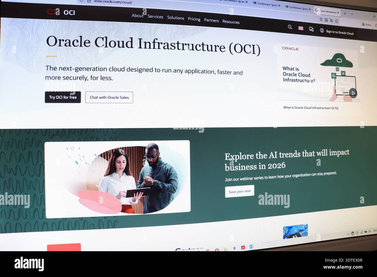 Computer screen displaying enterprise cloud infrastructure webpage for business technology solution presentation Stock Photo