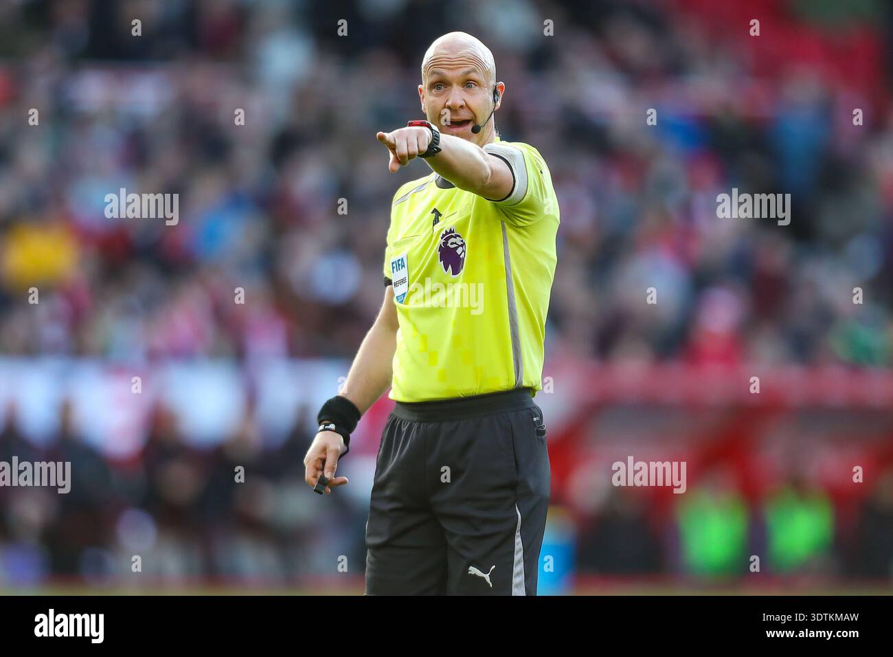Referee Anthony Taylor During The Nottingham Forest V Liverpool Premier Referee Anthony Taylor During The Nottingham Forest V Liverpool Premier League Match At The City Ground West Bridgford England On 22 February 2026credit Lee Second Media 3DTKMAW 