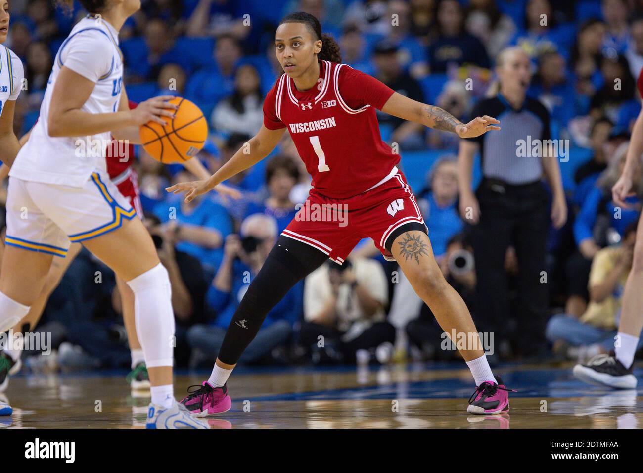 LOS ANGELES, CA - FEBRUARY 22: Destiny Howell #1 of the Wisconsin ...