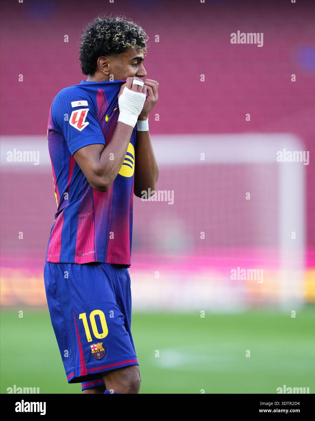 barcelona-spain-22nd-feb-2026-lamine-yamal-of-fc-barcelona-during