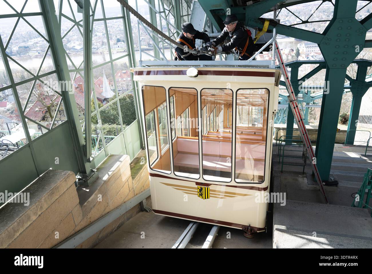 23 February 2026, Saxony, Dresden: Employees of Dresdner ...