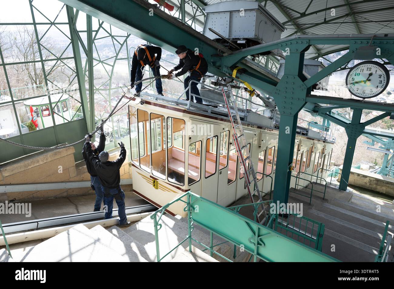 23 February 2026, Saxony, Dresden: Employees of Dresdner ...