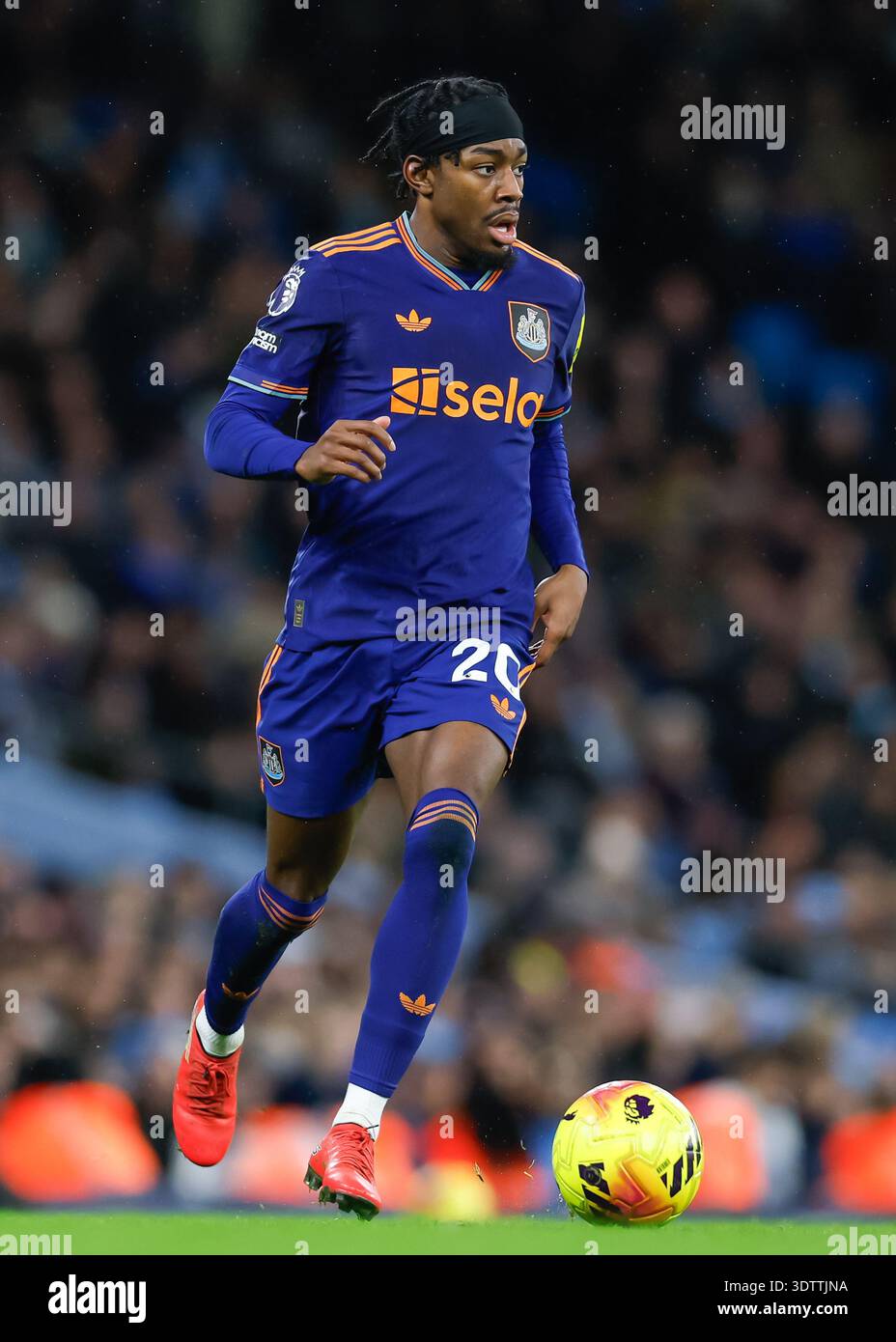 manchester-england-21st-february-2026-anthony-elanga-of-newcastle
